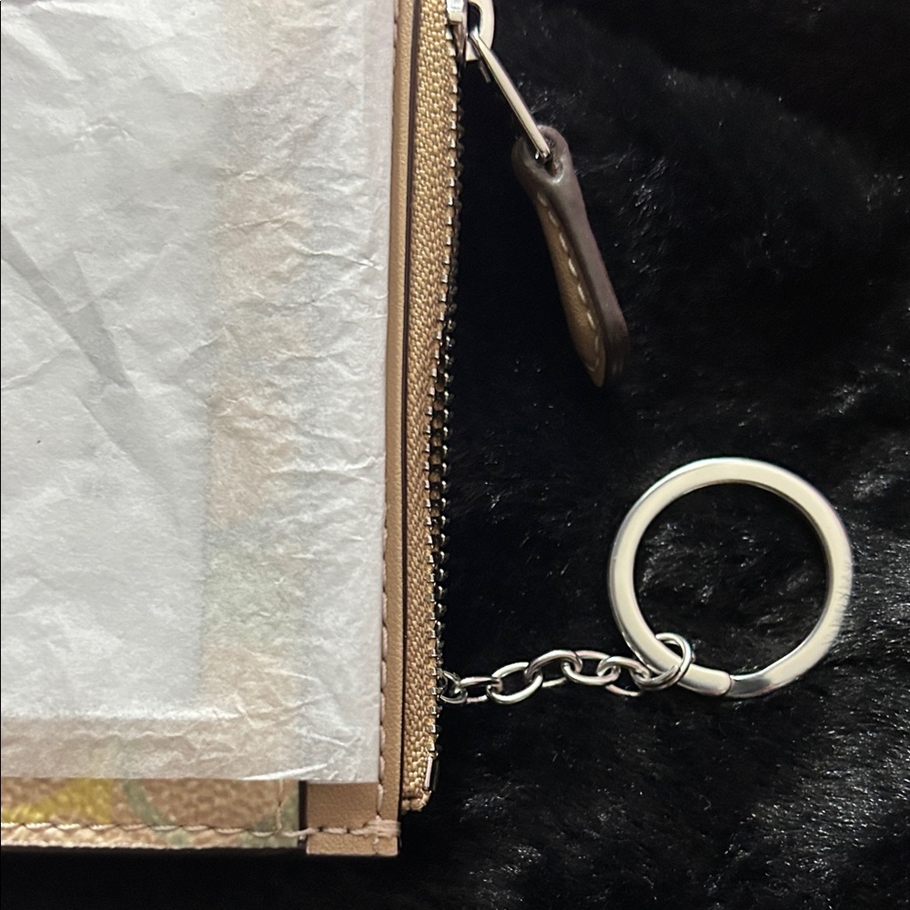 Coach Mini Skinny ID Case in Rainbow Pastels NEW IN PCKG - Picture 6 of 7